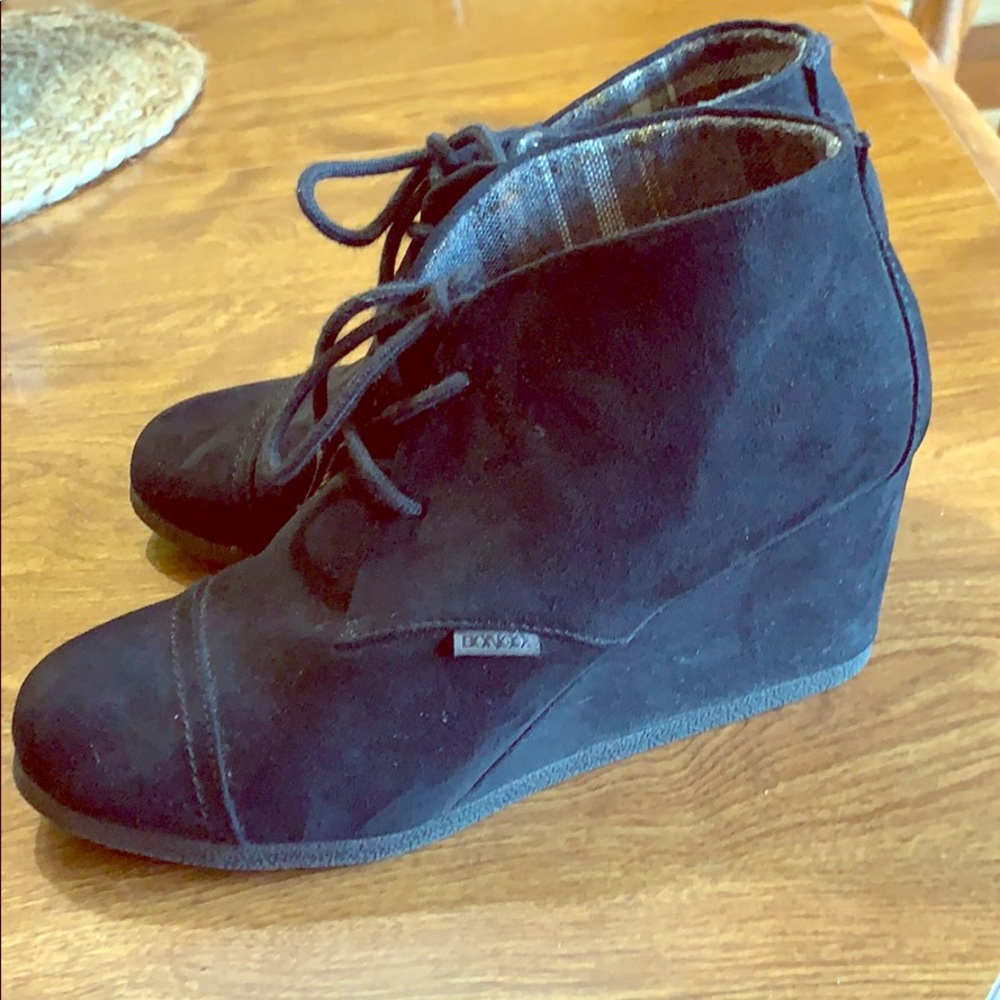 Black Wedged Booties
